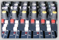 Vente de matériel audio, des tables de mixage aux équipements pour les radios